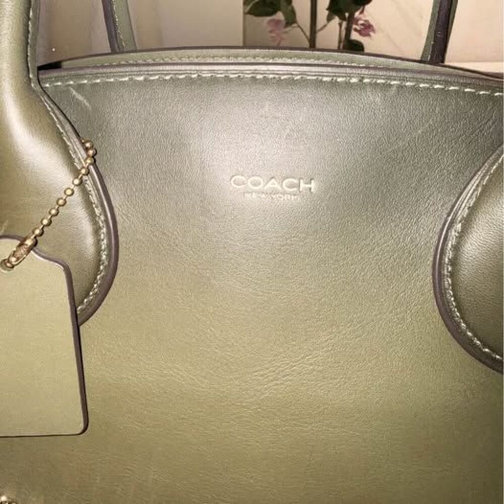 Coach Empire 40 Olive Green w/Heart Bag Charm and matching Essential Slim Wallet - Picture 5 of 8
